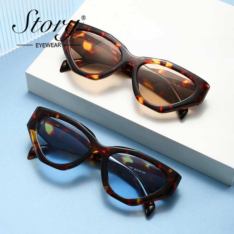 HİKAYE Trendy Büyük Kedi Gözü  - Streetwear Brand With Eye incelemesi ve fiyatı